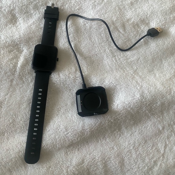 Smartwatch - Picture 1 of 2
